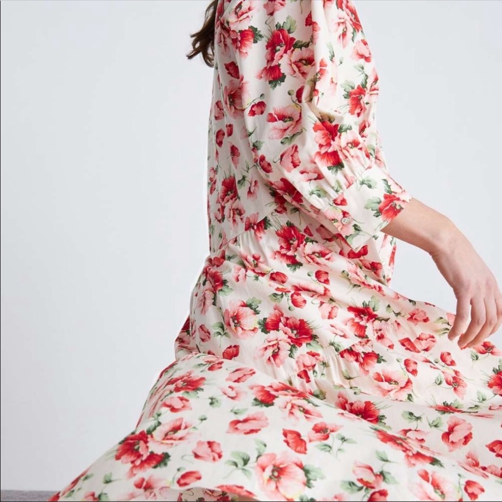 Spring time flowered dress 🌸